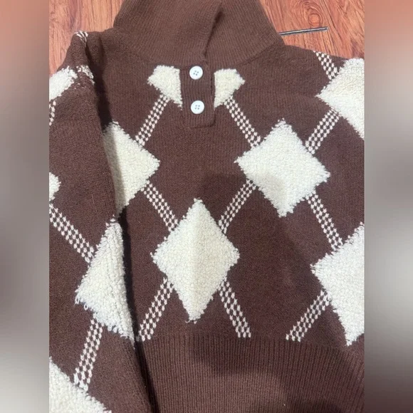 Brown and Cream Argyle Women's Sweater - Picture 2 of 7